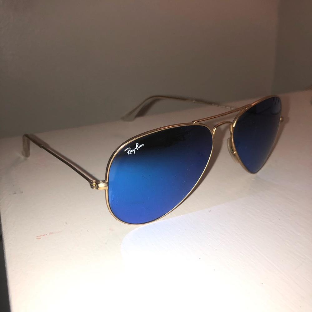 Blue Ray Ban Aviators